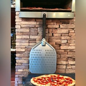 Prezito Perforated 12x14in Pizza Peel